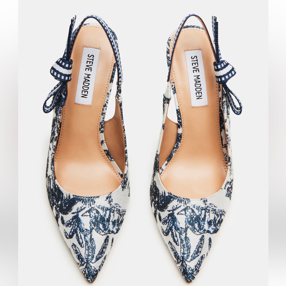 Steve Madden Navy and White Patterned Heels